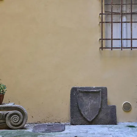 Apartment Cozy In A Private Museum In Oltrarno